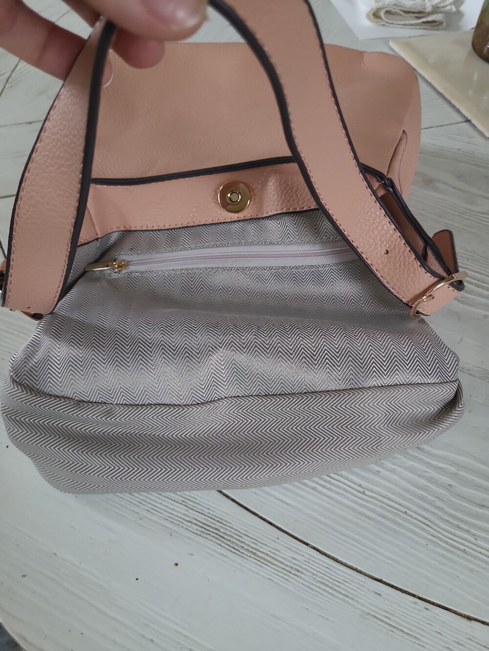 Kate Spade Small Blush Pink Hobo - EUC - Picture 15 of 16